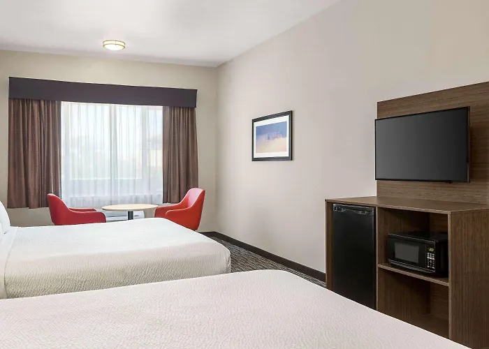 Ramada By Wyndham Marina