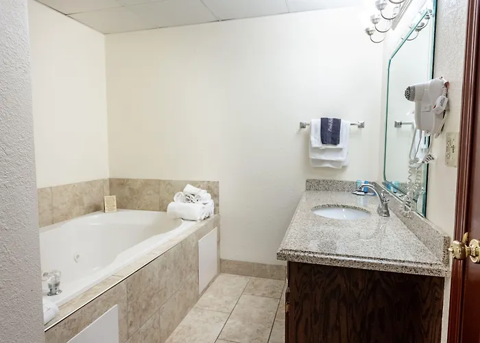Savannah House Hotel
