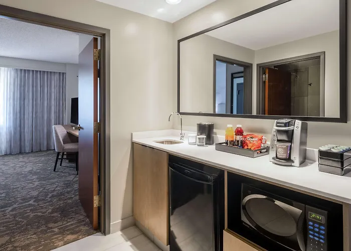 Embassy Suites By Hilton Albuquerque