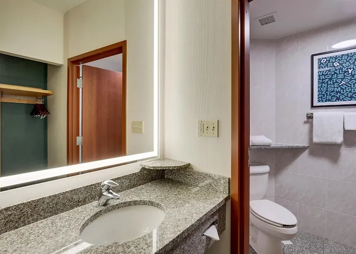 Drury Inn & Suites Dayton North