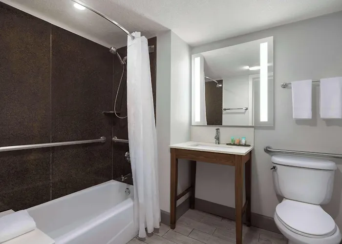 La Quinta By Wyndham Oceanfront Daytona Beach