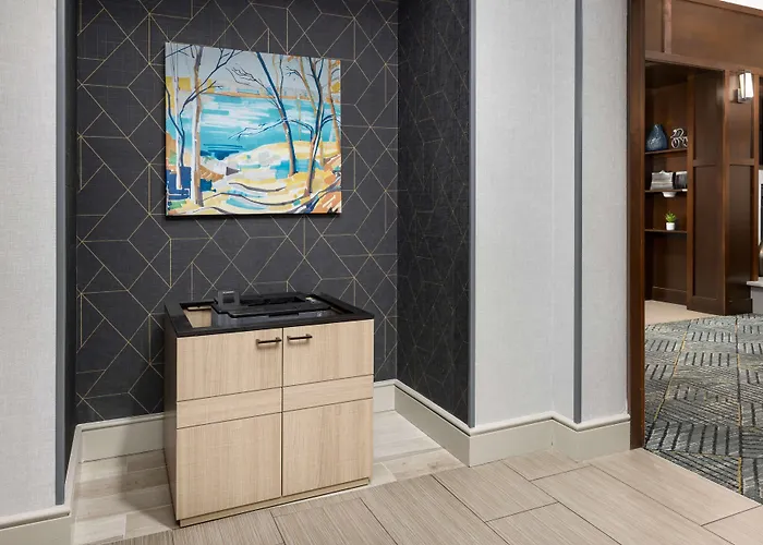 Homewood Suites By Hilton Manchester/Airport