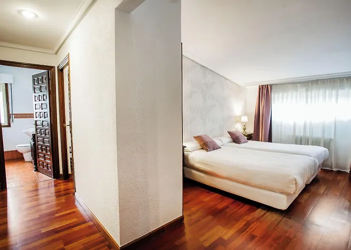 Hotel Conde Rodrigo II By Eme Hoteles