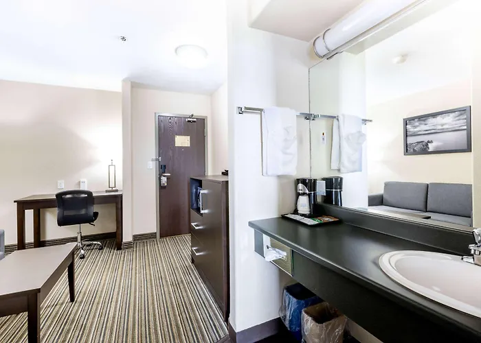 Super 8 By Wyndham Truro Ns