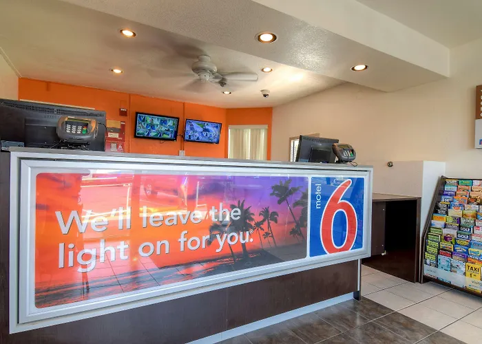 Motel 6-El Cajon, Ca - San Diego