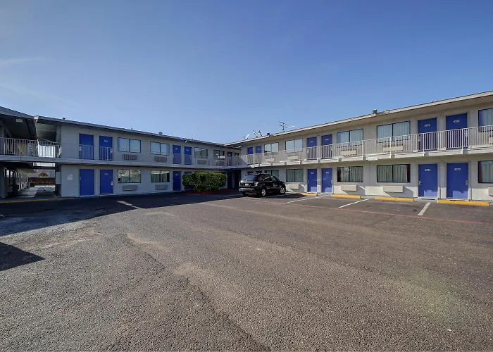 Motel 6-Laredo, Tx - South