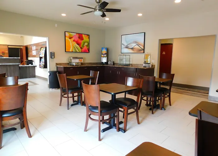 Island Suites