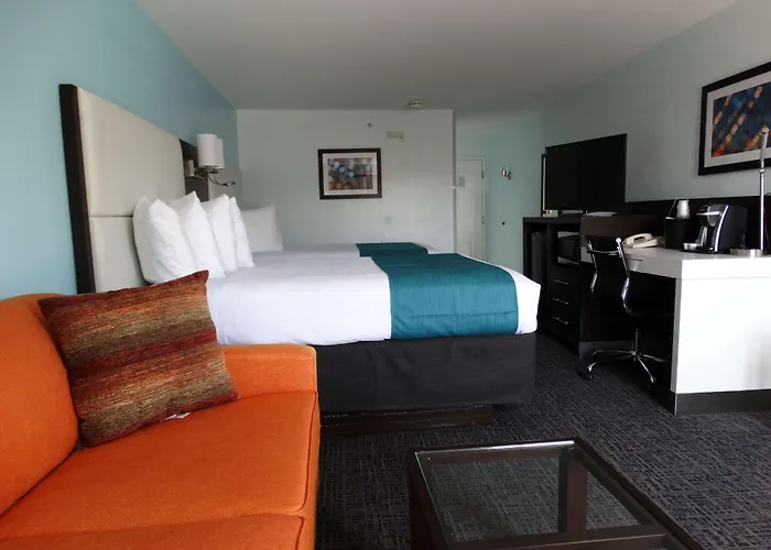 Best Western Plus Orlando Lake Buena Vista South Inn & Suites