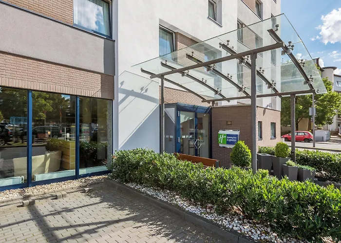 Holiday Inn Express Cologne Muelheim By Ihg