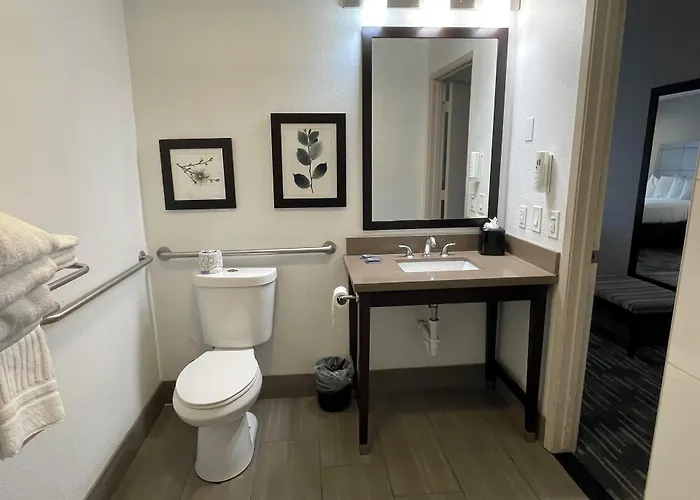 Country Inn & Suites By Radisson, Bakersfield, Ca