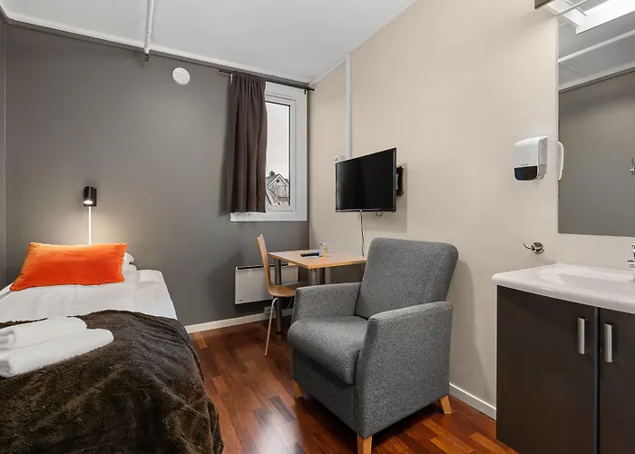 Enter Backpack Hotel