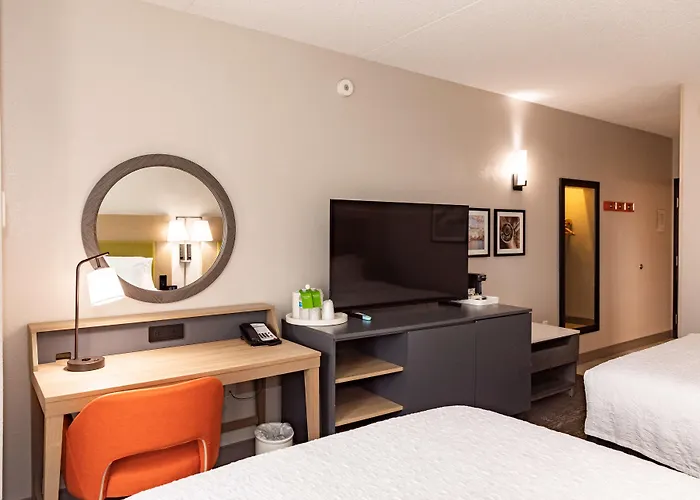 Hampton Inn&Suites By Hilton- Newark Airport Elizabeth