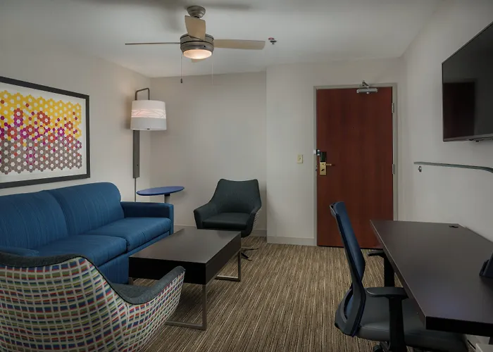 Holiday Inn Express Lawrence By Ihg