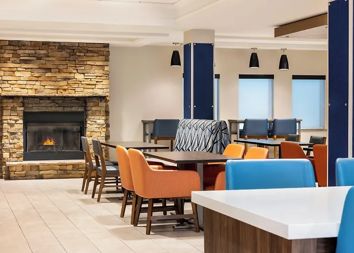 Holiday Inn Express Hotel & Suites Hagerstown By Ihg