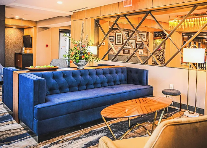 Delta Hotels By Marriott Cincinnati Sharonville