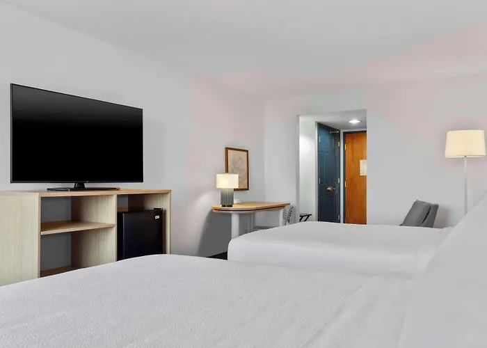 Spark By Hilton Greensboro