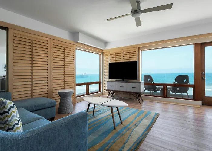 Pier South Resort, Autograph Collection