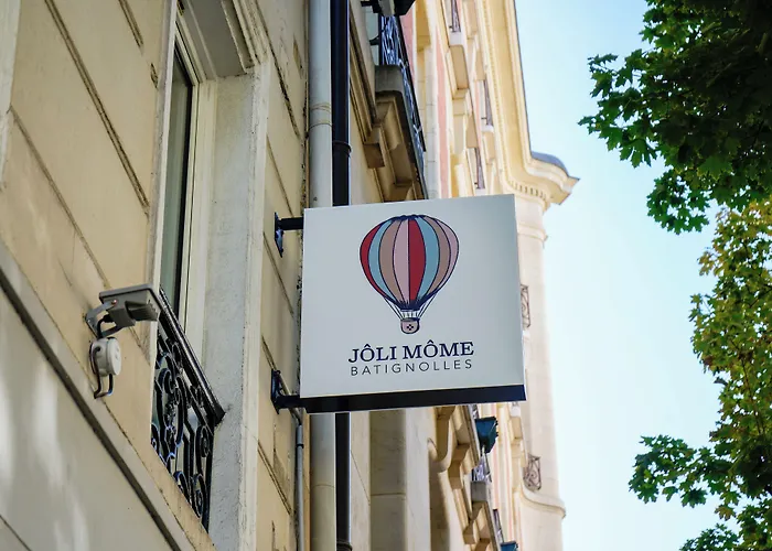 Joli Mome