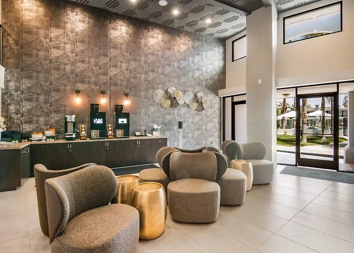 Hourglass Hotel, Trademark Collection By Wyndham