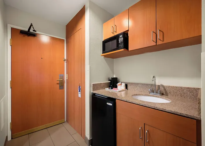 Comfort Inn & Suites Fenton