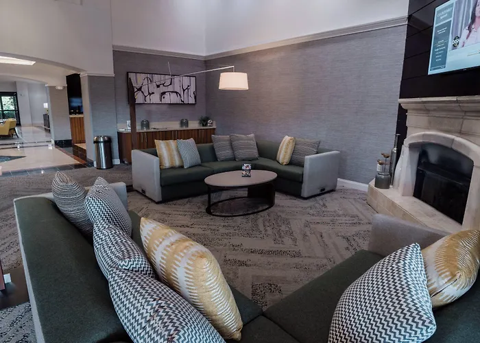 Courtyard By Marriott Hickory