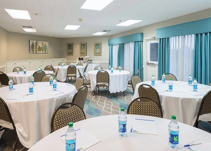 Holiday Inn Express Hotel & Suites Arcata/Eureka-Airport Area By Ihg