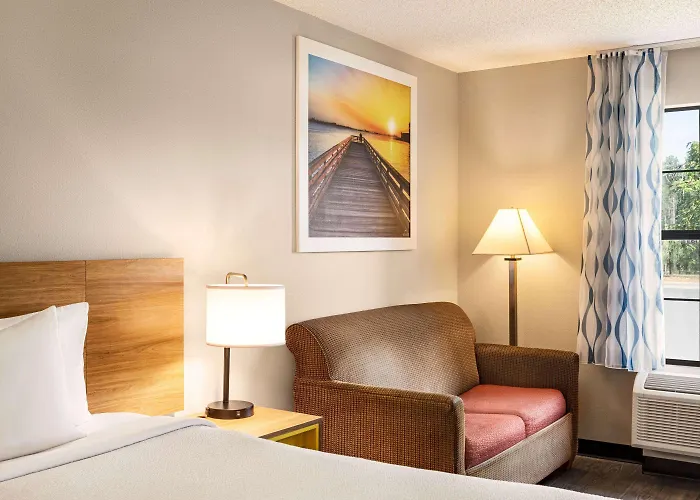 Days Inn By Wyndham Shallotte