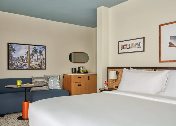 Romer House Waikiki (Adults Only)