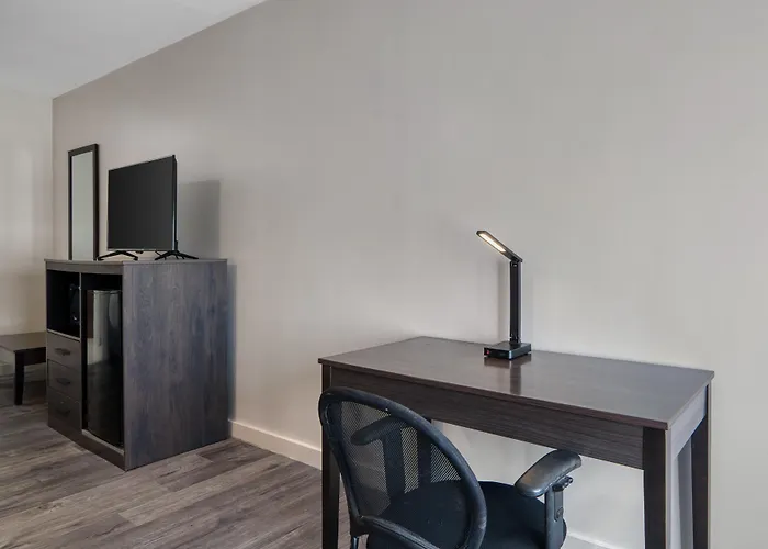 Hom Hotel Gainesville, Surestay Collection By Best Western