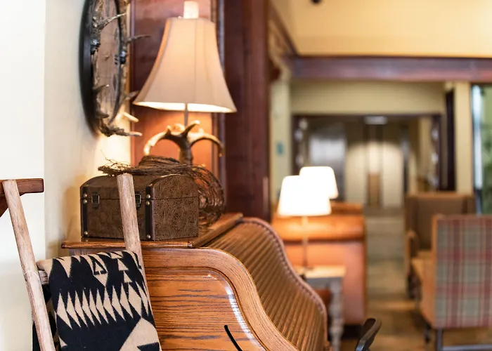 Oxford Suites Pendleton