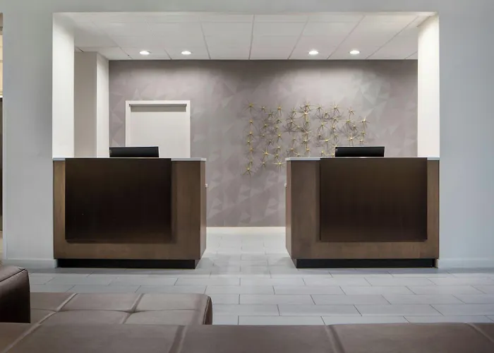 Springhill Suites By Marriott Dallas Downtown / West End