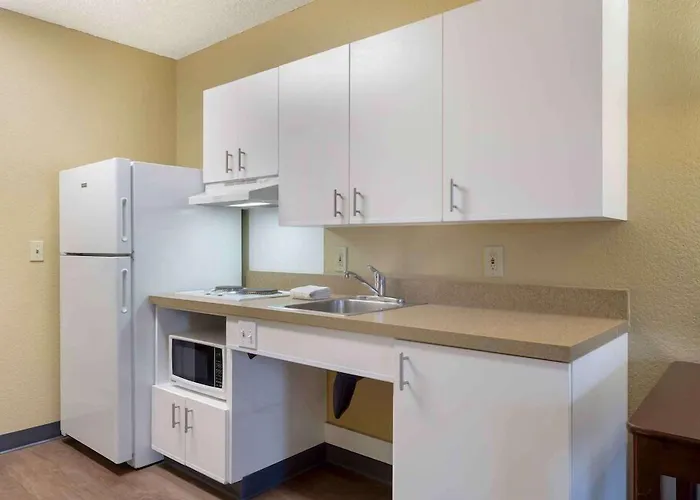 Studio 6 Suites Seattle Kent Wa