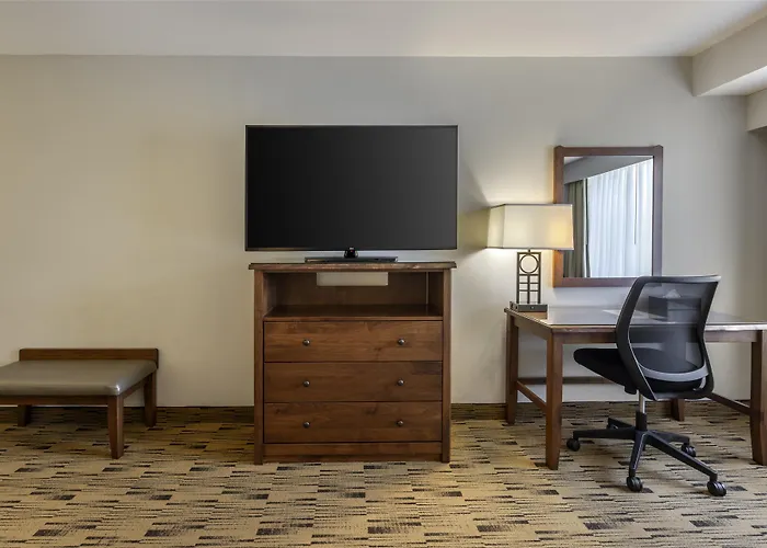 Best Western Plus Columbia River Inn