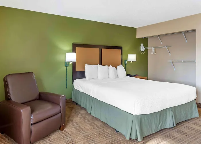 Extended Stay America Select Suites - Chicago - Naperville - East