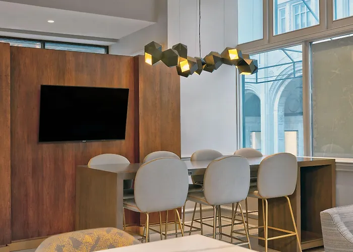 Le Meridien St. Louis Downtown