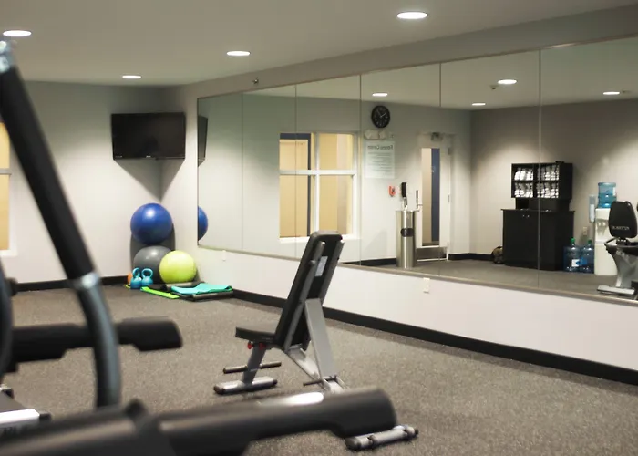 Holiday Inn Express Hickory - Hickory Mart By Ihg