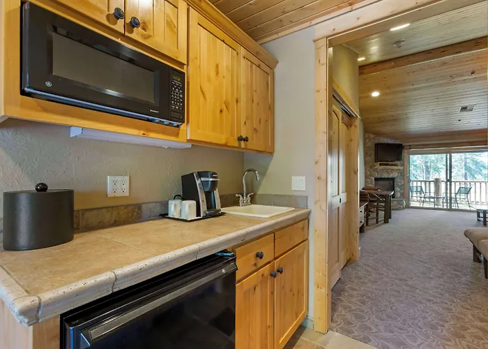 Best Western Ponderosa Lodge