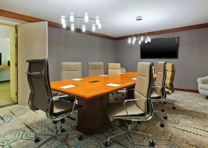 Hotel Auburn Hills