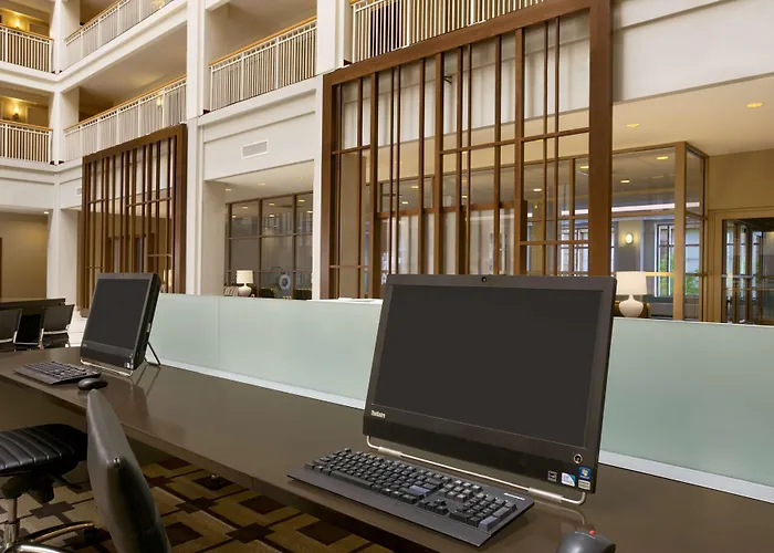 Embassy Suites Chicago - Downtown River North