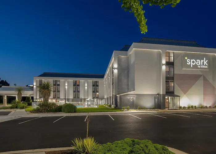 Spark By Hilton Williamsburg Historic Area