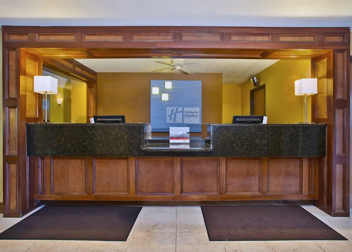 Holiday Inn Express Mackinaw City By Ihg