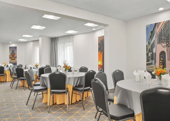 Holiday Inn Charleston-Riverview By Ihg