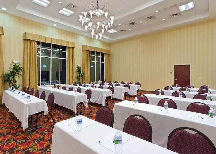 Holiday Inn Express Woodstock-Shenandoah Valley By Ihg