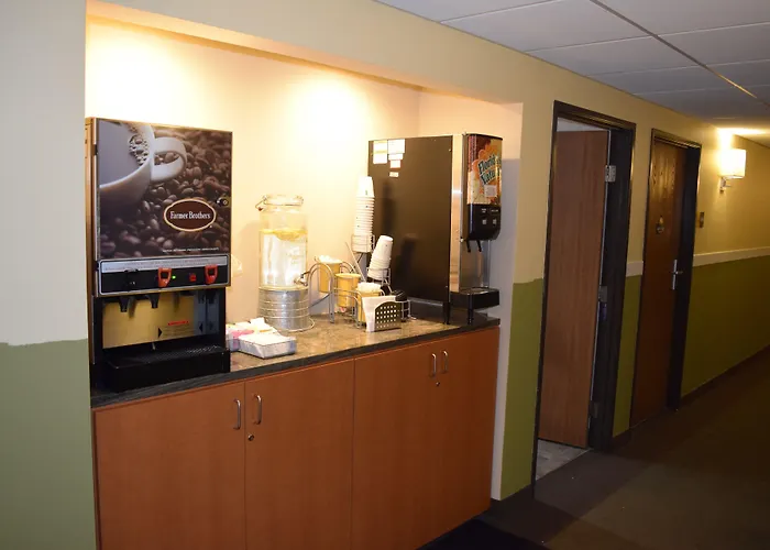 Days Inn By Wyndham Cadillac