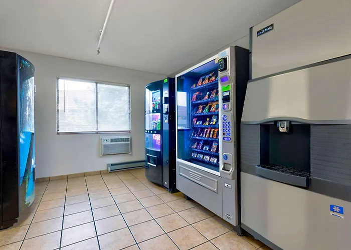 Motel 6-Oak Creek, Wi