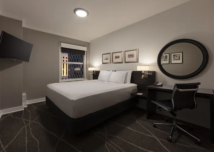 Executive Hotel Pacific