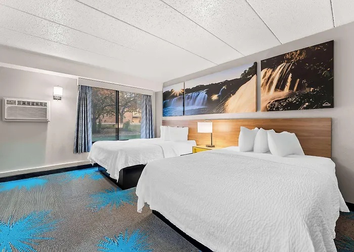 Days Inn By Wyndham Sioux Falls