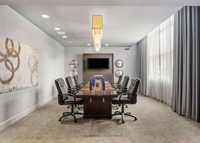 Doubletree Suites By Hilton Hotel Huntsville South