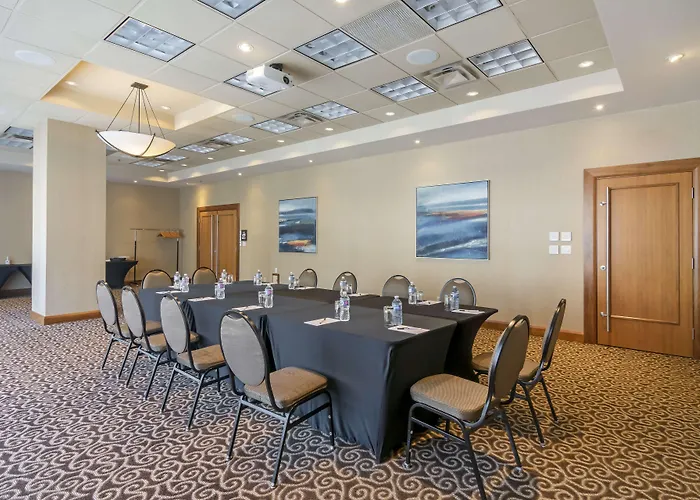 Best Western Premier Chateau Granville Hotel & Suites & Conference Centre