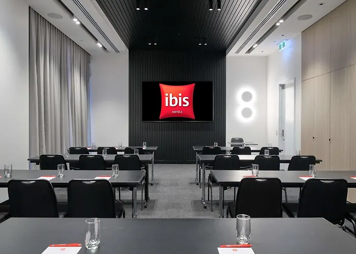 Ibis Adelaide